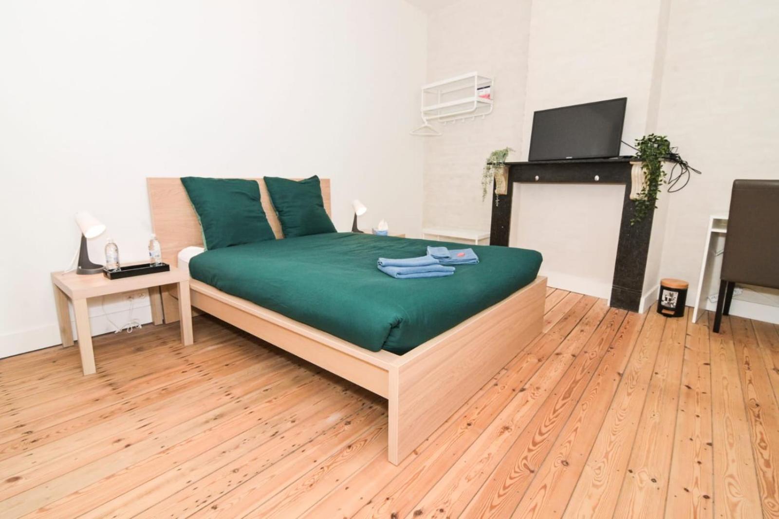 Cozy And Confortable Room Near Brussels Central Station Экстерьер фото